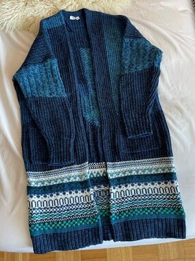 GAP Knit Sweater in Navy, Teal & White